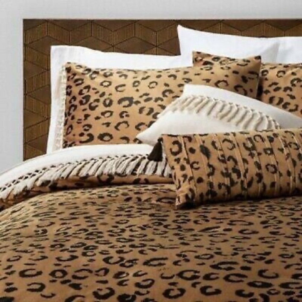 ISO Opalhouse Cassina comforter KING size
